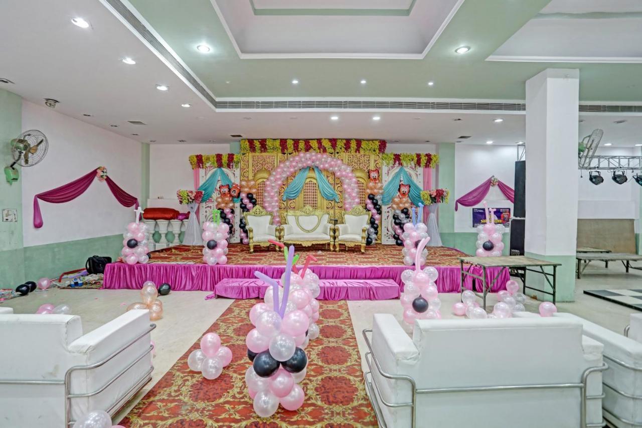 Hotel Collection O 85238 Tulika Garden Izatnagar Exterior foto